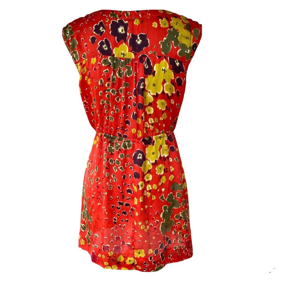 CAbi Red Wildflower Top Size Medium Sleeveless Rounded Vee Neckline. - Picture 5 of 6